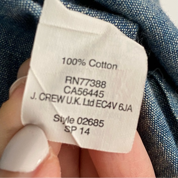 J. Crew Men’s Chambray Ludlow Shirt - Picture 5 of 6